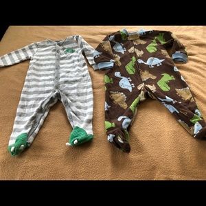 Baby’s all in one onesie size 6 Months